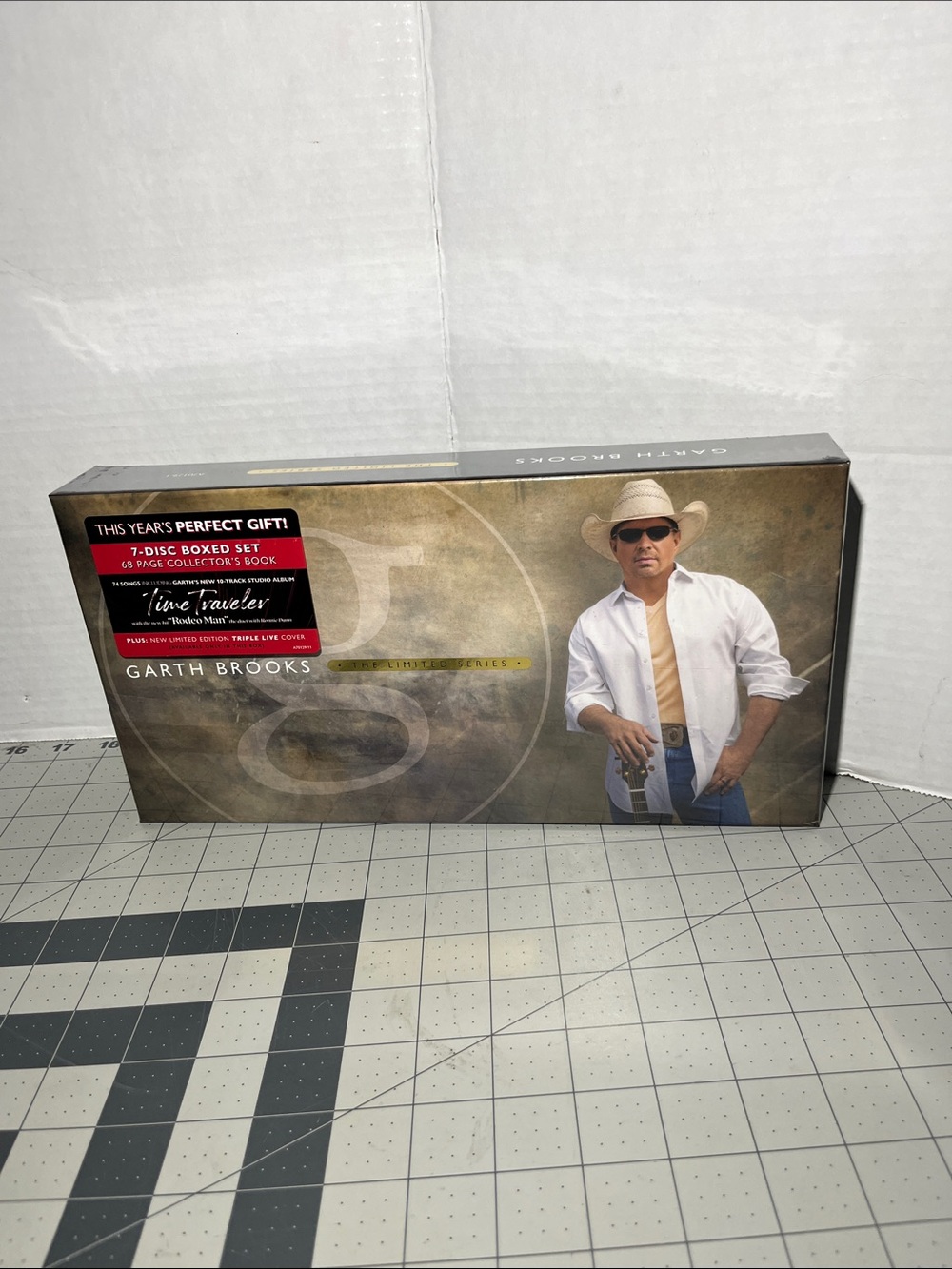 Garth Brooks 7-Disc Boxed Set - Brown Packaging